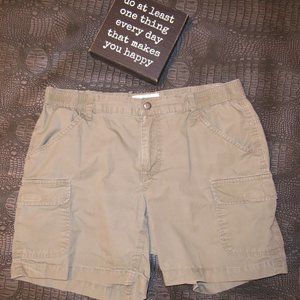 Women's Columbia Shorts Size 6